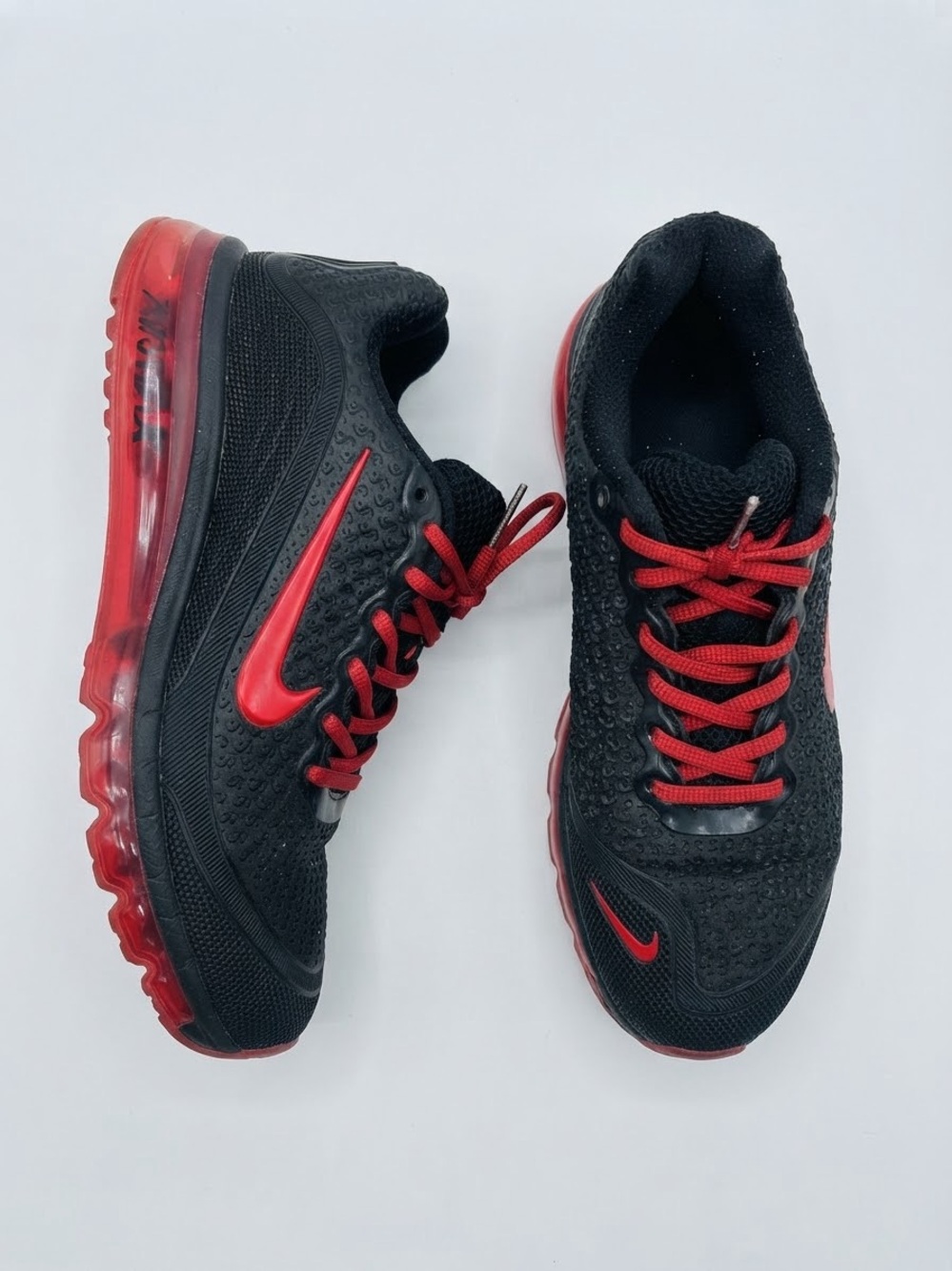 Nike Black and Red Air Max Running Sneakers